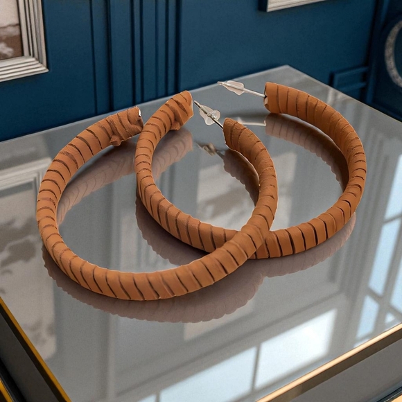 🆕 Boho Chic Large Brown Suede Textured Statement Fashion Trendy Hoop Earrings - Picture 6 of 12